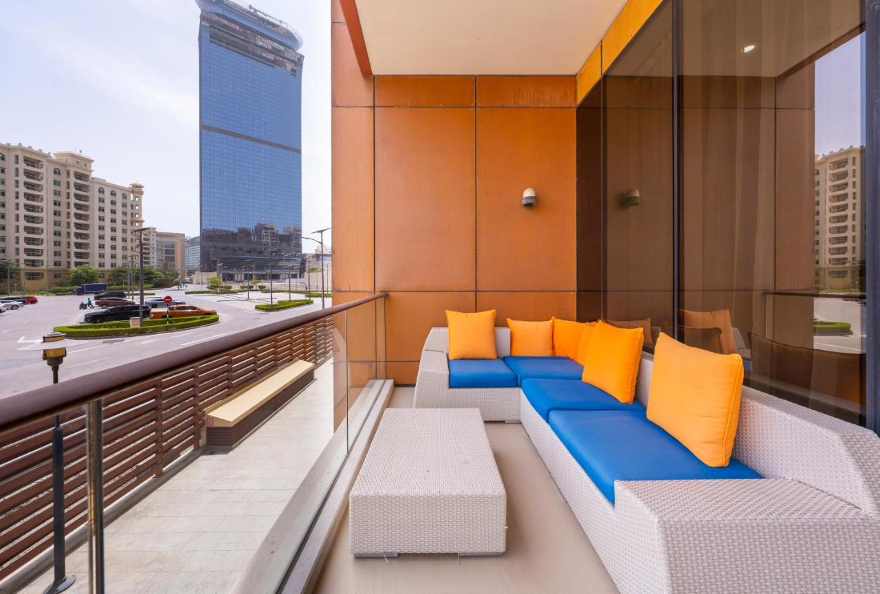 Modern Beachfront 1Br Apartment - Tiara Residence Dubái Exterior foto